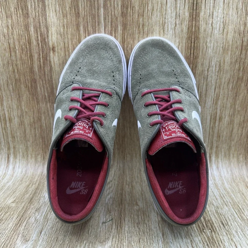 Nike SB Zoom Stefan Janoski Men's Size 7 Olive‎ Green Burgundy Shoes 333824-216